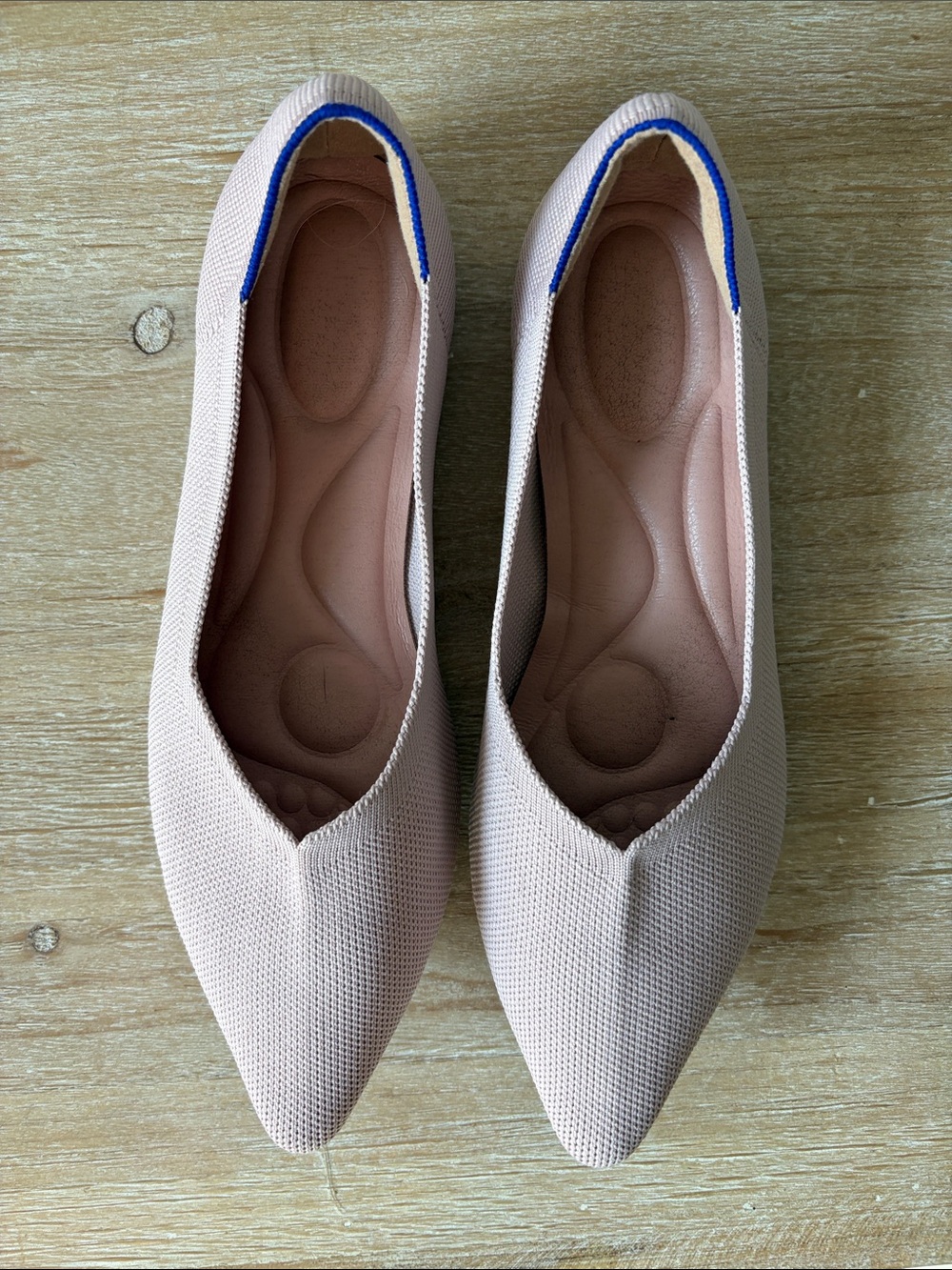 Women's Pointed Slip-On Flats in Blush Pink